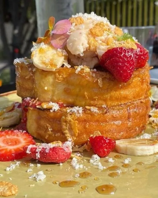 Platters Cafe & Bar Platters Cafe & Bar